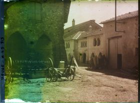 Image représentant France, Hattonchâtel, Contre jour sur le Corps de Garde