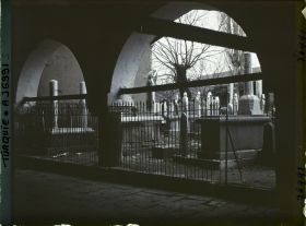 Image représentant Turquie, Angora, Cimetière dans la Cour de la Mosquée