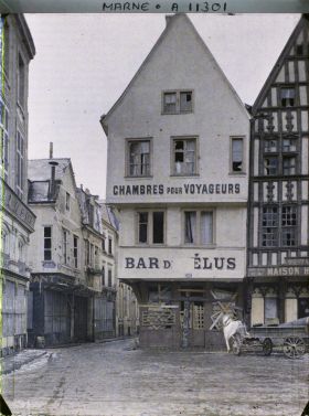 Image représentant La rue Cérès et la place des Marchés (aujourd'hui place du Forum)