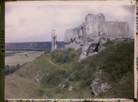 Image représentant Le Château Gaillard, vu d'ensemble vers la Seine