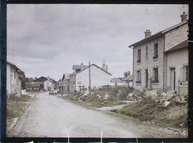 Image représentant France, Binarville Marne (210 h), Entrée de Binarville (par la rte des Autry - Diron Autry)