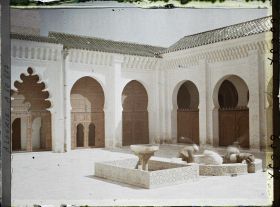 Image représentant La cour de la Grande Mosquée