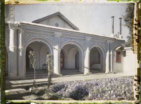 Image représentant Loggia d'un petit palais appelé Bobo Jan's dans le Gulistan Serai ("jardin des roses") ou Boston Serail