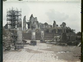 Image représentant Belgique, Ypres, Vue vers les ruines de l'Eglise St Martin