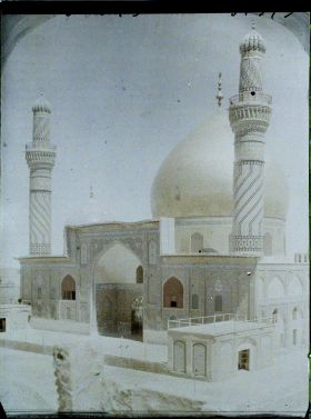 Image représentant La Mosquée d'Or, mausolée d'Ali al-Hadi et de Hasan al-Askari, dixième et onzième imams chiites