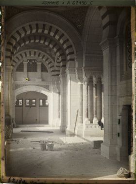 Image représentant Somme, Albert, Etat actuel des travaux de reconstruction de la Basilique (Le Porche)