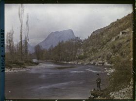 Image représentant La vallée de l'Ariège ; au fond, le Soudour