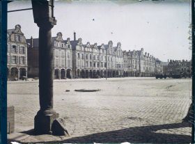 Image représentant France, Arras, Grande Place vers le Nord-Est