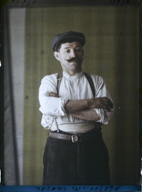 Image représentant https://musee-albert-kahn.s-museum.fr/home/NWQ2OTAwYzNmYjZlZTk1ZWQwODJmMjY4L2dlbmVyaWMtbm90aWNlLXRhYi9hdXRob3JpdHkvNjE3YTc5ZjVjZjhiODk2OGIzMzM3ZDIx/5d6900c3fb6ee95ed082f268/generic-notice-tab/authority/617a79ebcf8b8968b3336a6e Monsieur Chazal