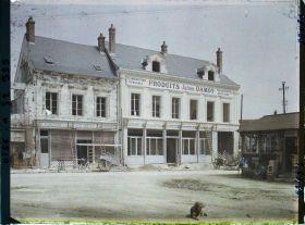 Image représentant France, Noyon, Reconstructions rue de Chauny