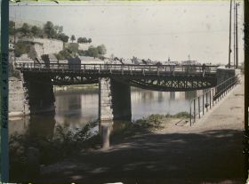 Image représentant Belgique, Namur, Arche détruite du grand pont sur la Meuse