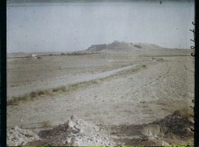 Image représentant Afghanistan, Kalat-i-Ghilzai, Vue vers la forteresse et maison de Campement du Roi