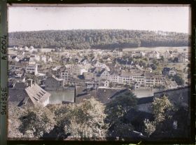 Image représentant Le village de Feuerthalen et le Rhin