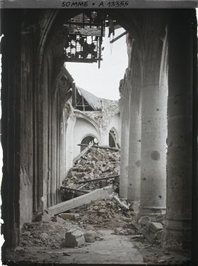 Image représentant France, Roye, Eglise