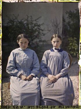 Image représentant Élèves de l'école Ménagère