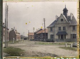 Image représentant France, Neuville-St-Vaast, Place de la Mairie