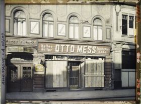 Image représentant Prusse, Düsseldorf, Schadowstrasse, Boutiques Denrées alimentaires