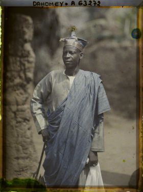 Image représentant Le chef féticheur du Serpent, prêtre au culte de Dangbé