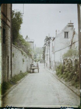 Image représentant Seine et Oise, St Nom la Bretèche, Une rue