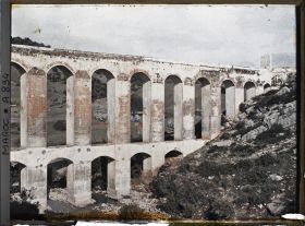Image représentant Un aqueduc de l'époque romaine