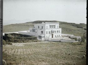 Image représentant Une grande villa