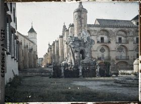 Image représentant Espagne, Cordoue, Plaza del Triunfo et la Cathédrale