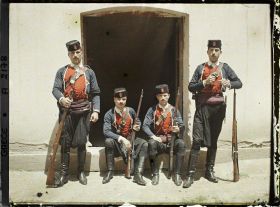 Image représentant Groupe de soldats crétois