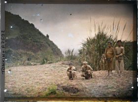 Image représentant Un groupe de Mnong