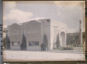 Image représentant L'Exposition des arts décoratifs, Pavillon du Gant (Grenoble), esplanade des Invalides