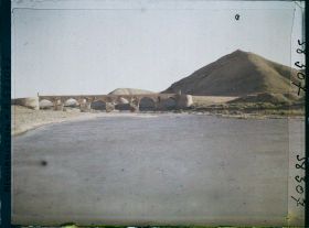 Image représentant Afghanistan, Tir-Pool, Vue vers le pont de l'Héri-roud