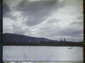 Image représentant Coucher de soleil sur le lac de Zürich et le quartier de Enge