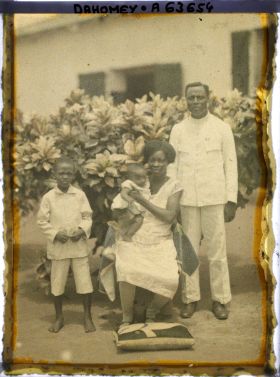 Image représentant Portrait de famille (Cyrille Agbo ?)