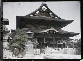 Image représentant Temple Zenko-ji : le Hondo (salle principale du temple)