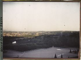 Image représentant Effet du soir sur les Moulineaux, vu du parc