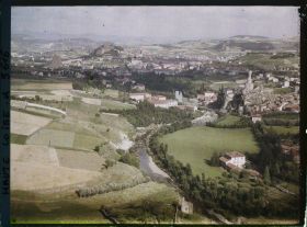 Image représentant Vue sur Espaly et le puy-en-velay prise depuis les orgues d'Espaly