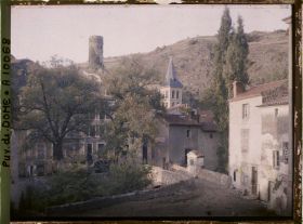 Image représentant France, St Floret, La place du Pont