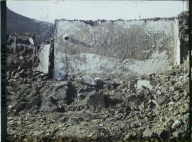 Image représentant Turquie, Magnesie, Lieu où est enterrée une famille de 5 personnes tuées par les Grecs au moyen de bombes placées sur leur tête le 7 ou le 8 septre 1922