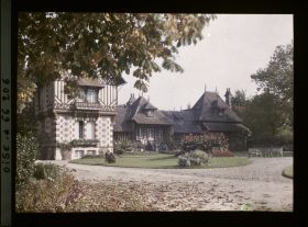 Image représentant Les communs du château des Fontaines : la "Maison normande"