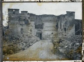 Image représentant France, Coucy le Chau, Porte de Laon Intérieur