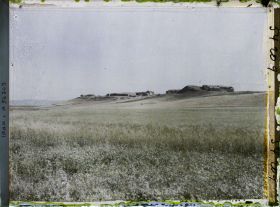 Image représentant Le village actuel construit sur un tell