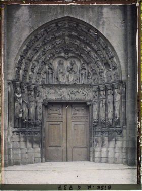 Image représentant Le porche de la cathédrale