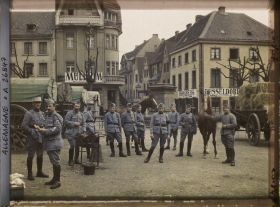 Image représentant Train régimentaire campant sur la grande place de Ratingen