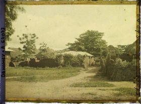 Image représentant Le village indigène