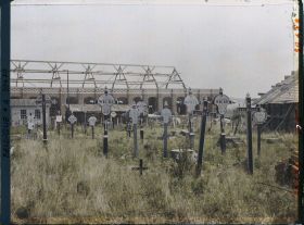 Image représentant Belgique, Locre, Reconstruction et Cimetière Civil