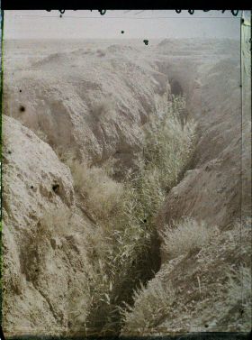 Image représentant Un Karez : canal souterrain