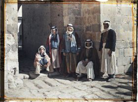 Image représentant Groupe de Druzes d'un village du Djebel Druze