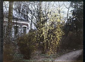 Image représentant Partie voisine du "Laboratoire des Archives de la Planète" avant sa transformation (entre 1924 et 1930) en "Salle des Plaques" (côté est)