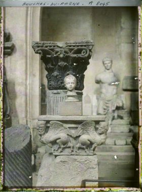 Image représentant Eléments d'architecture et statuaire au musée lapidaire