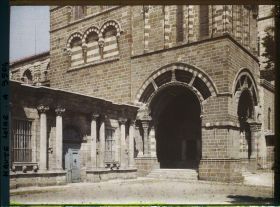 Image représentant Le porche du For de la cathédrale Notre-Dame-de-l'Annonciation