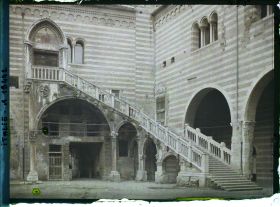 Image représentant Cour du palazzo della ragione